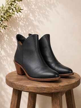 POPPY BARLEY | Two Point Five Ankle Boots | Black Leather | Size 7.5